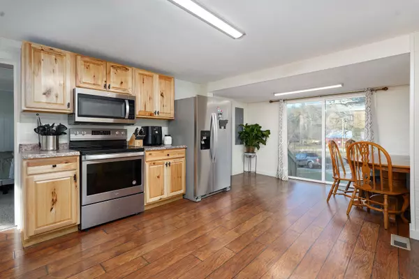 Crane, MO 65633,100 Lane Branch RD