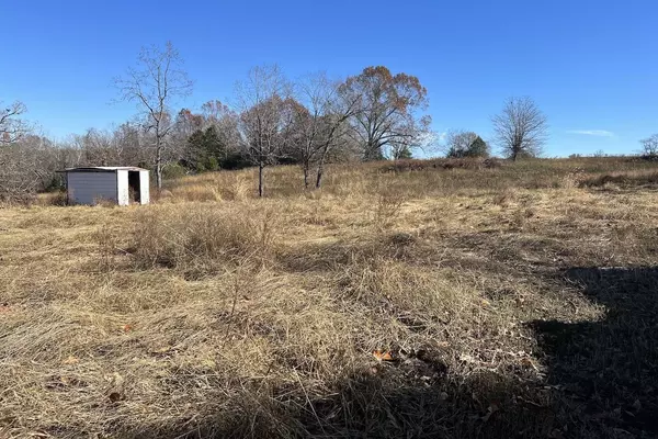 Camp, AR 72520,106 Honeysuckle Lane