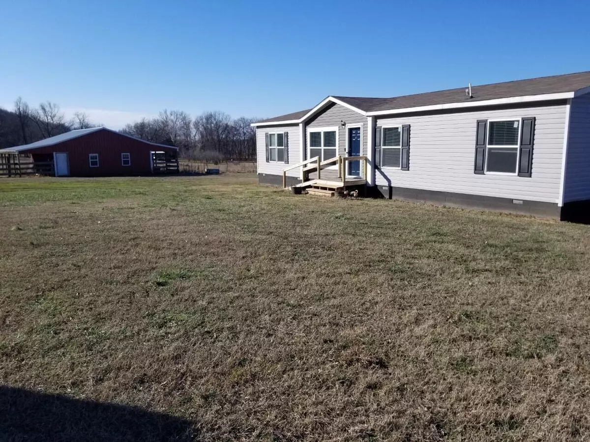 Goodman, MO 64843,1615 Klondike Road