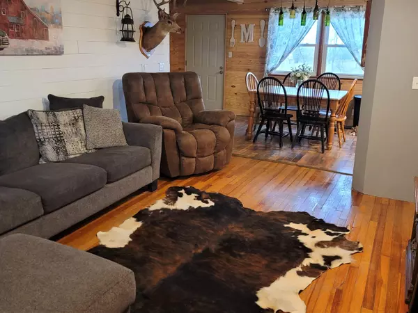 Dora, MO 65637,8796 State Highway Cc