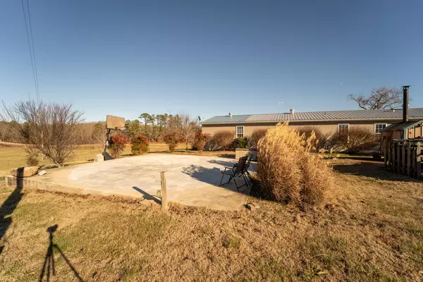 Birch Tree, MO 65438,8049 N Mo-99