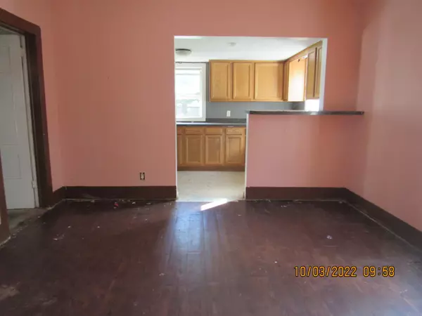 Niangua, MO 65713,364 N Pine ST