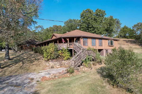 11097 N Farm Rd 139, Brighton, MO 65617