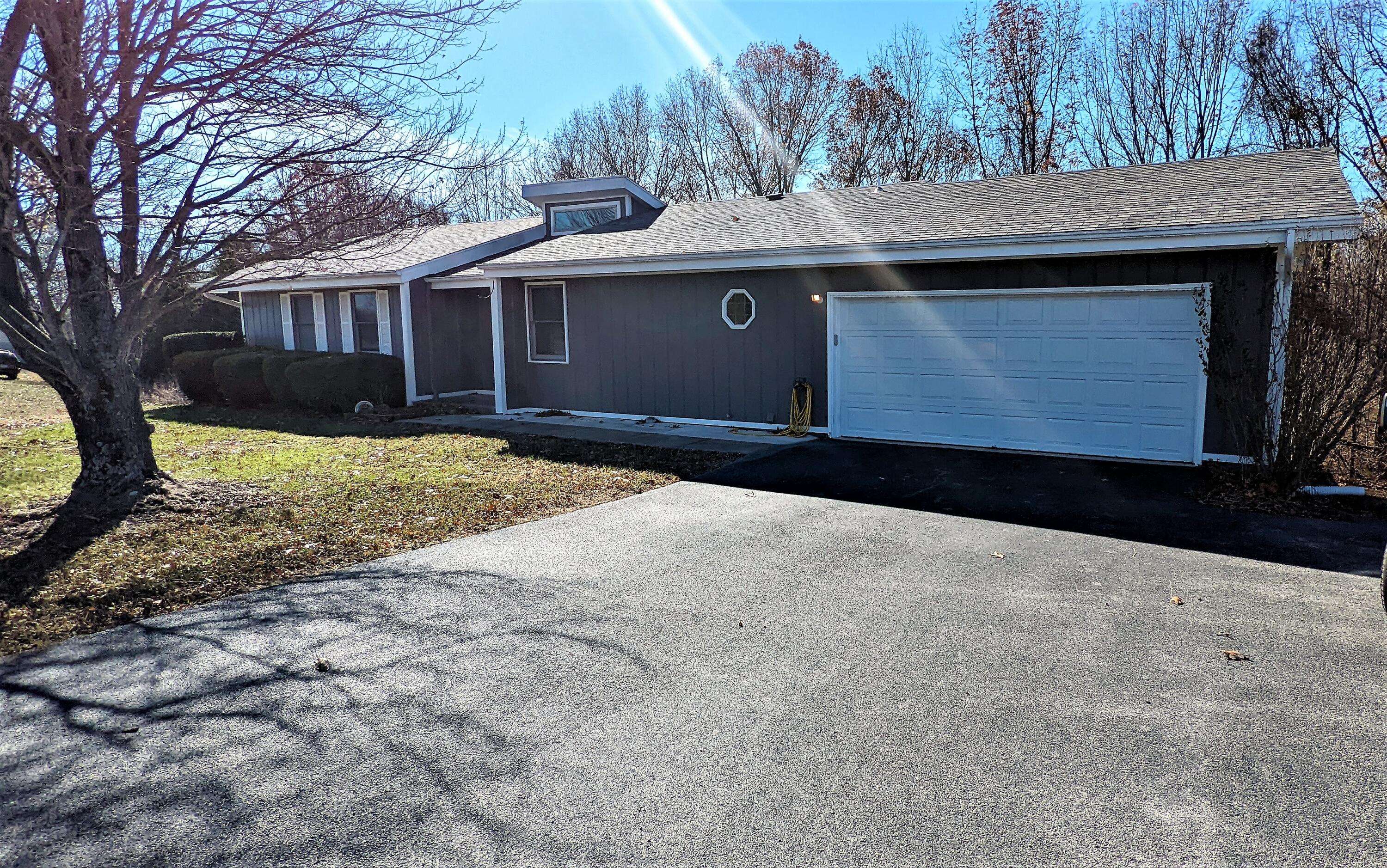 Branson West, MO 65737,408 Meadowlark RD