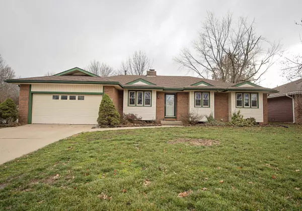 1708 W Winchester ST, Springfield, MO 65807