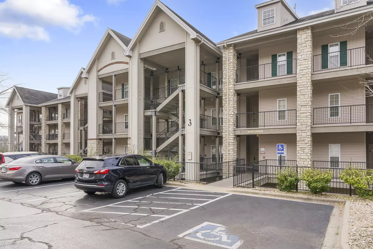 Branson, MO 65616,330 S Wildwood Dr. Unit 8 Bld 3