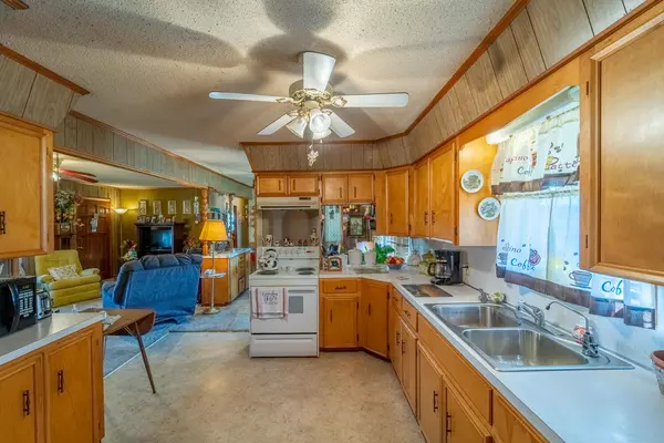 Thayer, MO 65791,873 Oo HWY