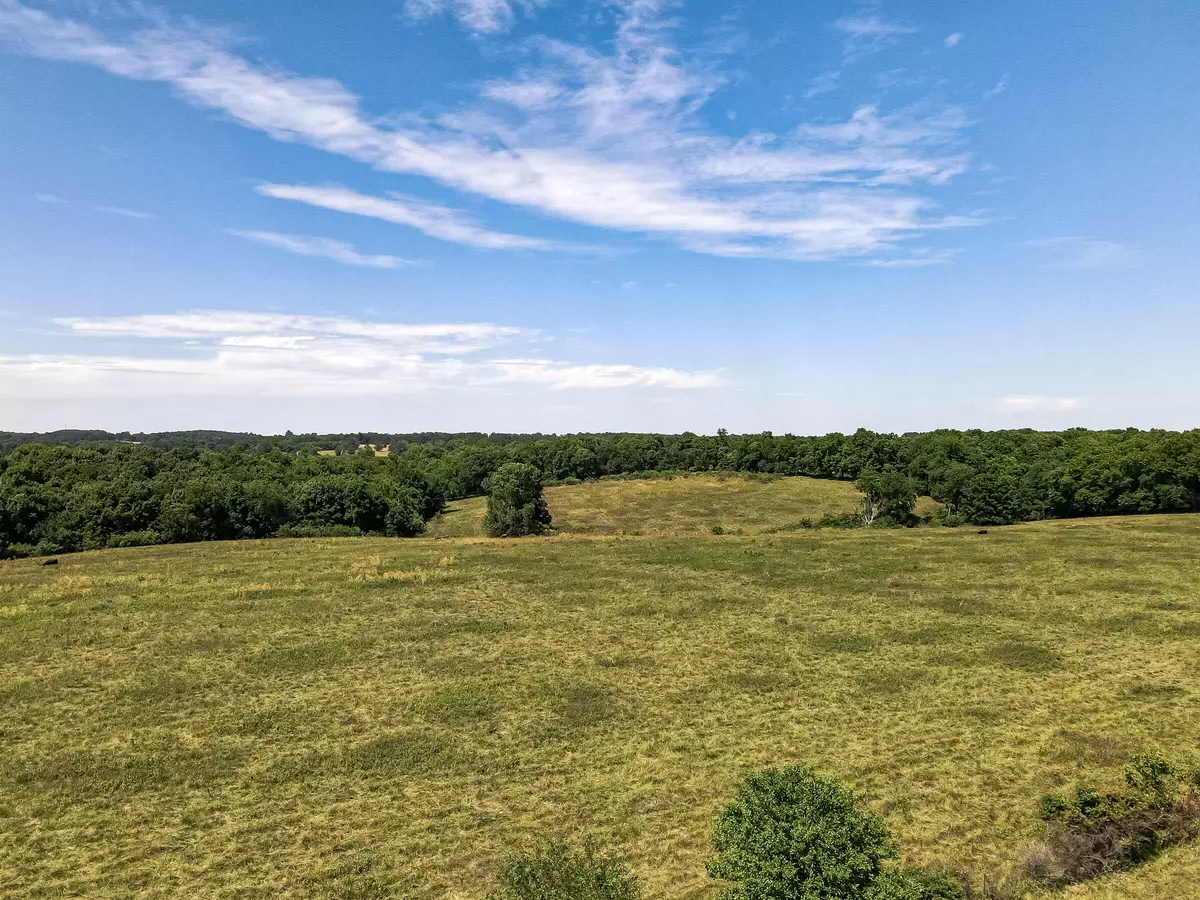 Crane, MO 65633,000 State Highway A