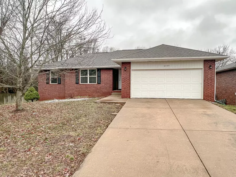 4775 S Ridgeview AVE, Battlefield, MO 65619