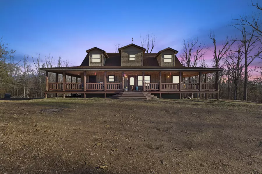 8227 Hopewell RD, Harrison, AR 72601