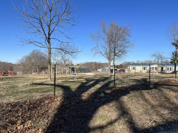 308 Applefarm Road, Crane, MO 65633