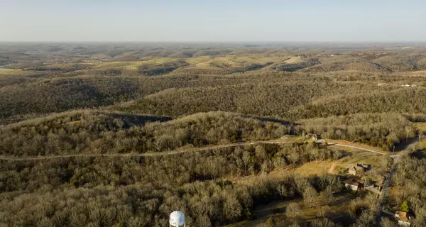 000 Hanging Branch Ridge, Cape Fair, MO 65624