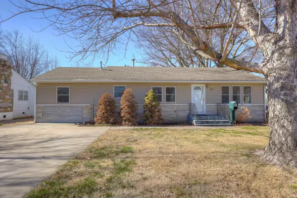 742 S Oakland ST, Webb City, MO 64870