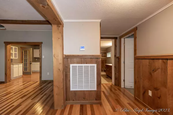 Pottersville, MO 65790,9806 County Road 7230