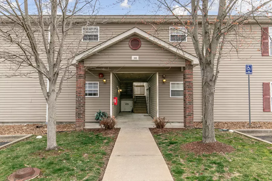 105 Garden CIR #1, Branson, MO 65616