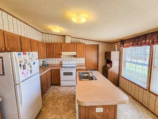 Hermitage, MO 65668,21066 Stoney Lane