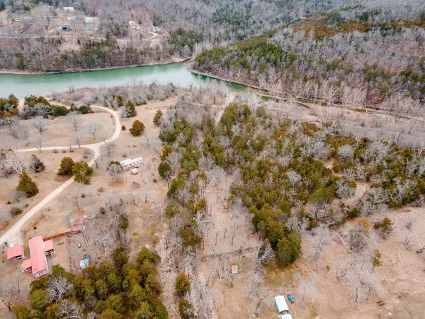 Cape Fair, MO 65624,432 Redbud DR