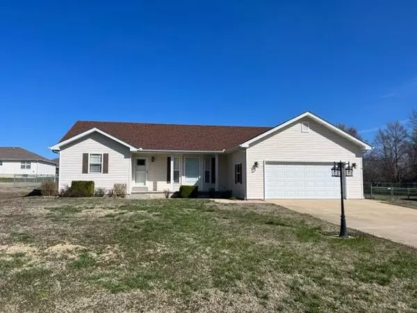 West Plains, MO 65775,2608 Rhonda DR