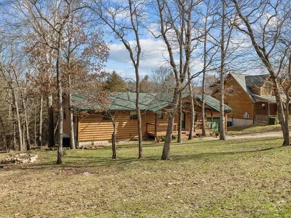 Golden, MO 65658,22584 Air Park DR