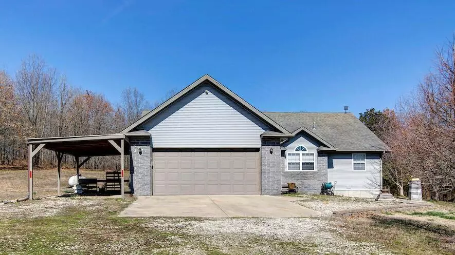 Ash Grove, MO 65604,20628 Lawrence 2074