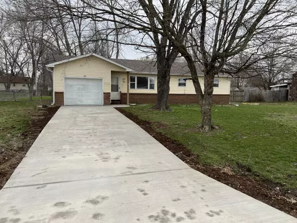 4145 Monterrey ST, Battlefield, MO 65619