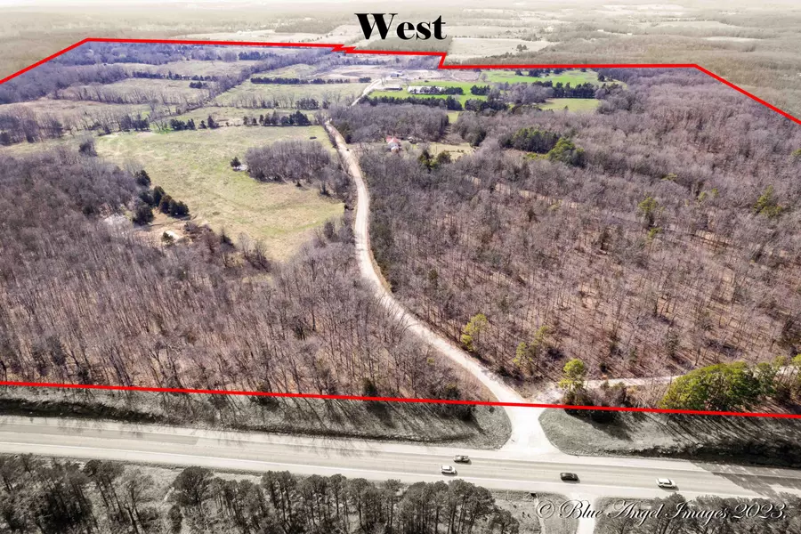 18351 Sparrow DR, Licking, MO 65542