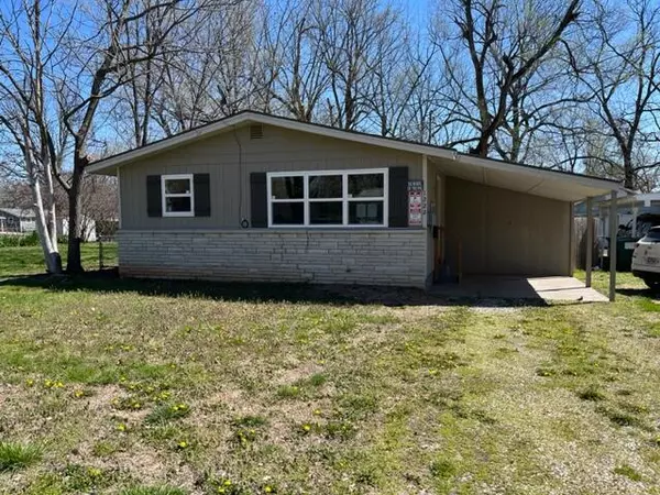 1222 N Warren AVE, Springfield, MO 65802