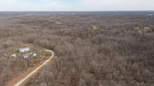 000 Pin Oak Trail, Tunas, MO 65764