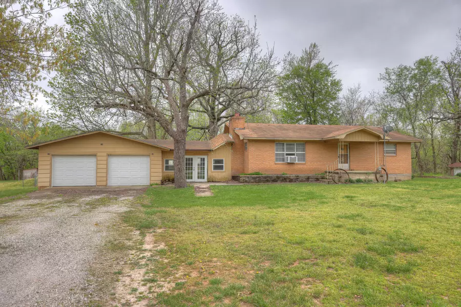 15819 Aspen RD, Diamond, MO 64840