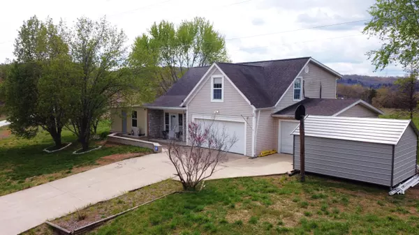 341 Dockhouse LN, Galena, MO 65656