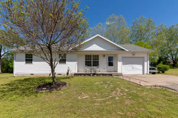 9266 County Lane 218, Webb City, MO 64870