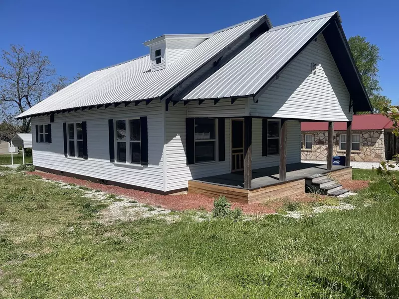 217 S Main ST, Licking, MO 65542