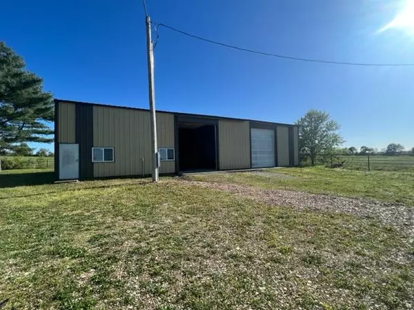 Exeter, MO 65647,000 Farm Road 2190