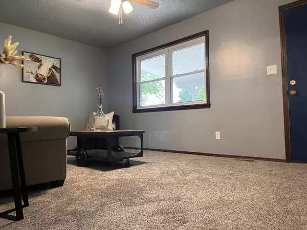 Goodman, MO 64843,122 W Terry ST