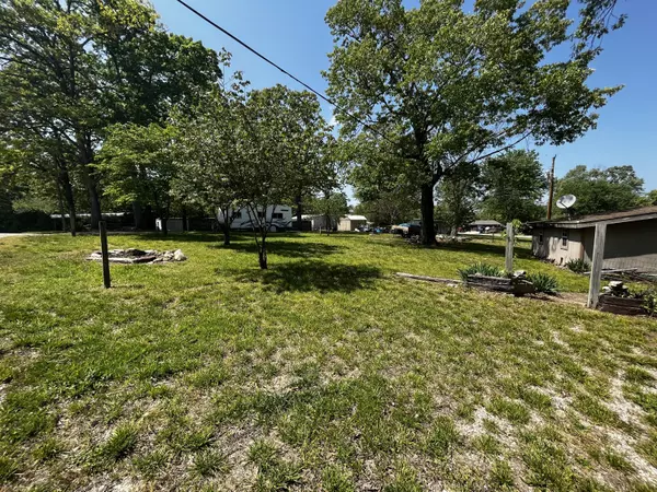 Galena, MO 65656,33 Oak LN