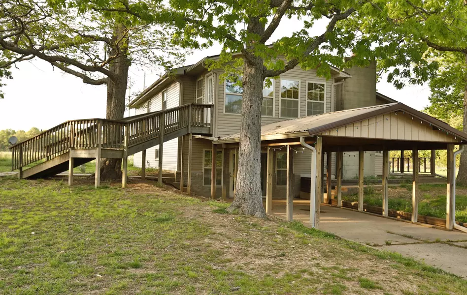 2091 Lawrence 1110, Miller, MO 65707