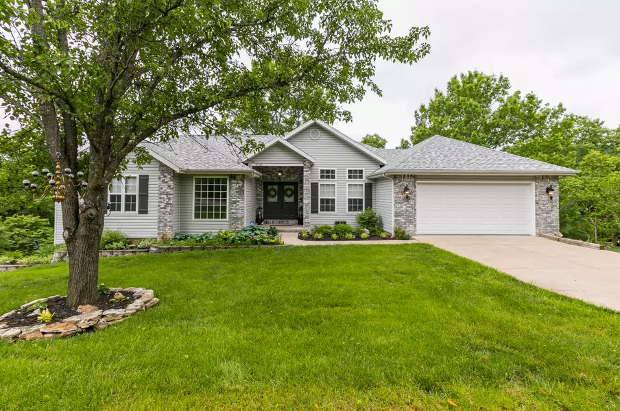 116 Oak Creek CIR, Branson West, MO 65737