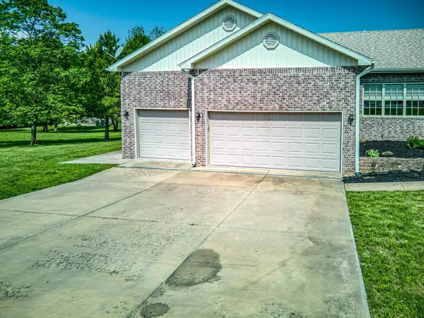 Cape Fair, MO 65624,195 Sundance RD