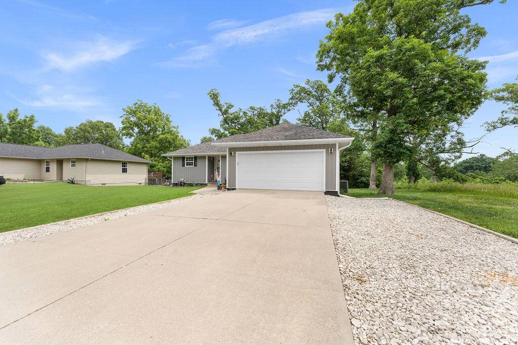 Marshfield, MO 65706,130 N Blair ST