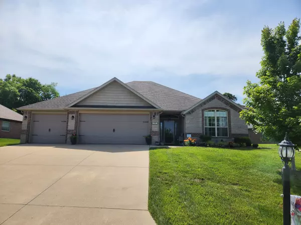 188 Stoney Pointe DR, Hollister, MO 65672