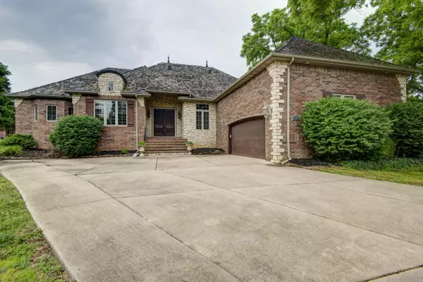 6227 S Woodside CIR, Ozark, MO 65721