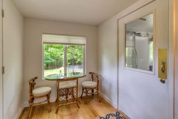 Cedarcreek, MO 65627,354 Cox RD