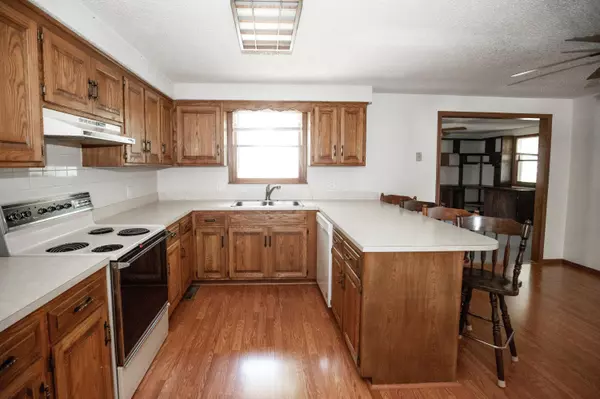 Hollister, MO 65672,291 Michaels DR