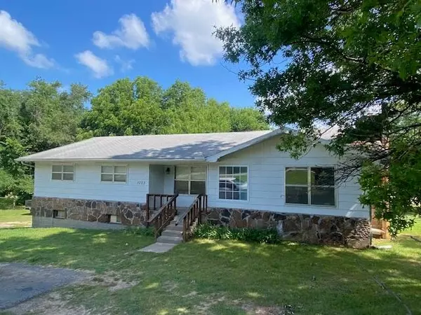 Granby, MO 64844,1023 E Valley