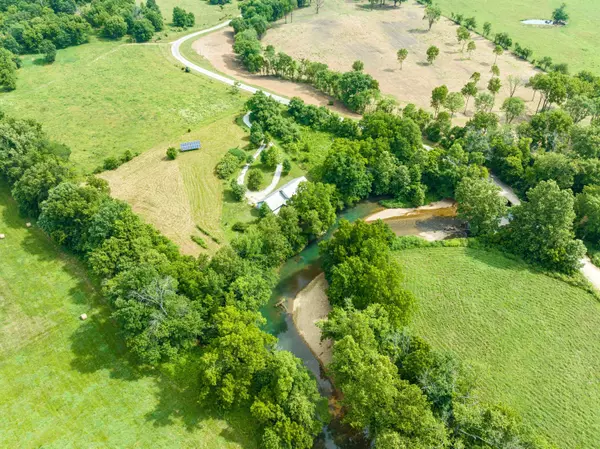 1086 Langley Ford RD, Crane, MO 65633