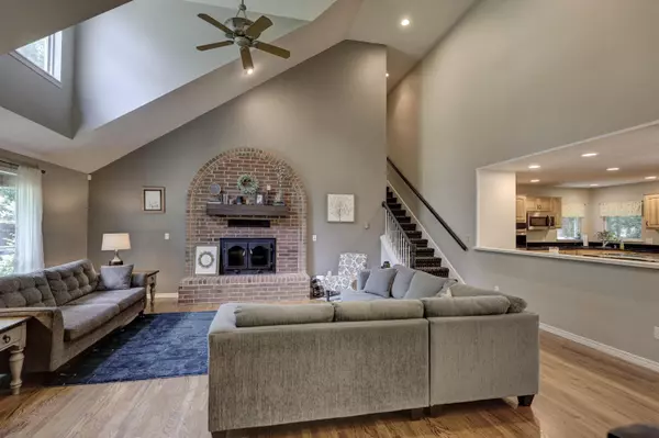 Webb City, MO 64870,8981 County Lane 211