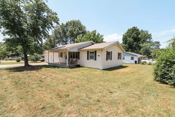 West Plains, MO 65775,1041 Manze ST