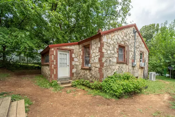 Mammoth Spring, AR 72554,750 Tate AVE