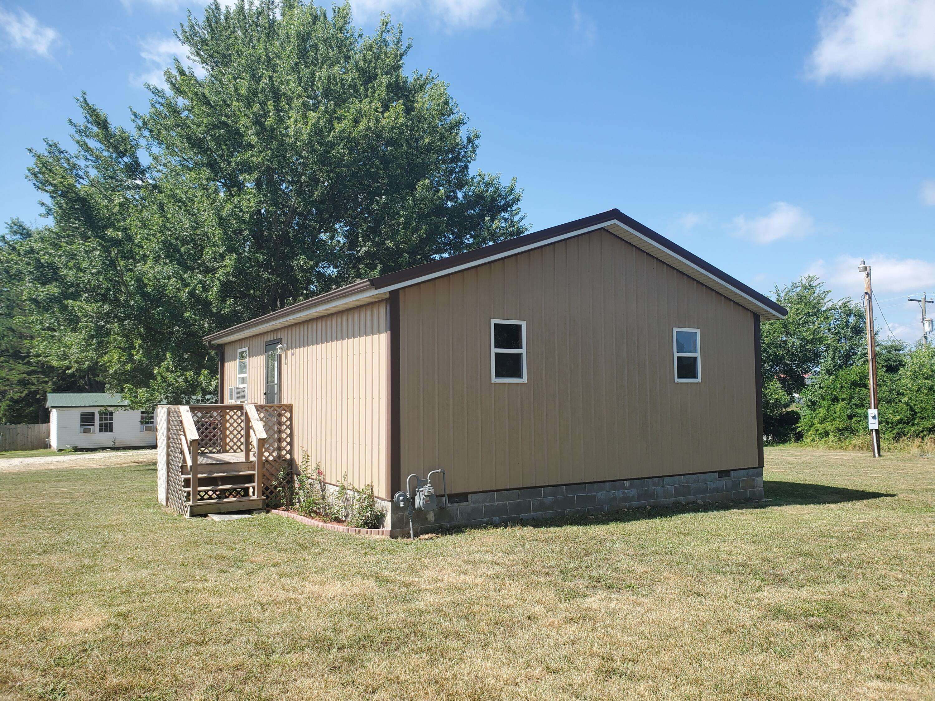 Seymour, MO 65746,607 Tackett DR