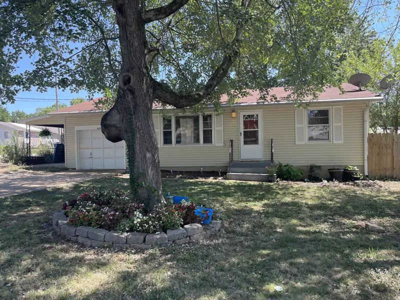 604 W Ramsey ST, Buffalo, MO 65622